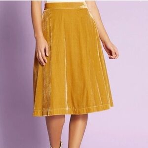 Modcloth Golden Velvet A-Line holiday Skirt Size 14